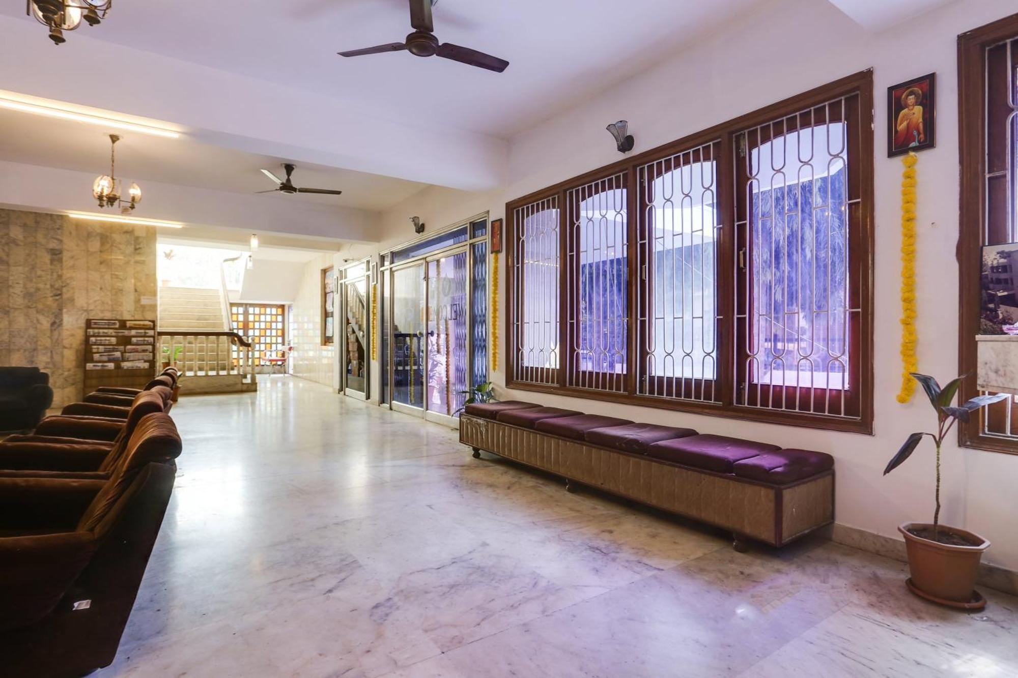 Super Townhouse Pichola Formerly Vinayak Udaipur Exterior photo